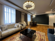 Satılır 3 otaqlı 140 m2 yeni tikili Gənclik m.