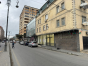 Satılır 13 otaqlı 300 m2 obyekt Bakı