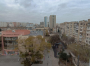 Satılır 3 otaqlı 90 m2 köhnə tikili Yasamal r.