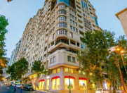 Satılır 4 otaqlı 244 m2 yeni tikili 28 May m.