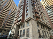Satılır 4 otaqlı 146 m2 yeni tikili Yasamal r.