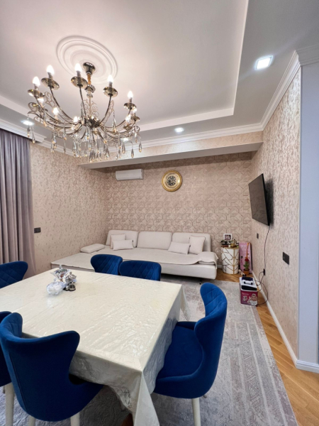 Satılır 2 otaqlı 93 m2 yeni tikili Yasamal r.