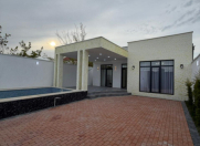 Satılır 4 otaqlı 140 m2 bağ evi Mərdəkan