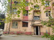 Satılır 3 otaqlı 70 m2 köhnə tikili 8 km