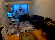 Satılır 2 otaqlı 65 m2 köhnə tikili Xalqlar Dostluğu m.