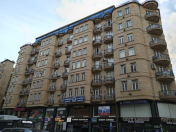 Satılır 5 otaqlı 235 m2 yeni tikili Gənclik m.