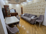 Satılır 3 otaqlı 90 m2 köhnə tikili Azadlıq prospekti m.