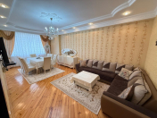 Satılır 2 otaqlı 100 m2 yeni tikili Azadlıq prospekti m.