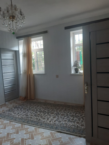 Satılır 9 otaqlı 220 m2 həyət evi Qaraçuxur