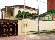 Satılır 6 otaqlı 200 m2 həyət evi Qaraçuxur