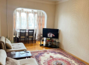 Satılır 3 otaqlı 90 m2 köhnə tikili Azadlıq prospekti m.