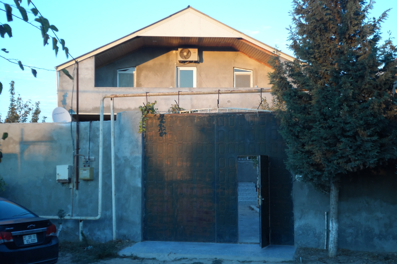 Satılır 4 otaqlı 240 m2 həyət evi Qala