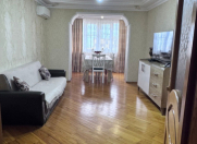 Satılır 3 otaqlı 68 m2 köhnə tikili Səbail r.