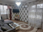 Satılır 2 otaqlı 40 m2 köhnə tikili İnşaatçılar m.