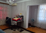 Satılır 2 otaqlı 65 m2 köhnə tikili Əhmədli m.