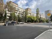 Satılır 3 otaqlı 80 m2 köhnə tikili Səməd Vurğun parkı