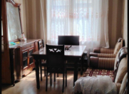 Satılır 2 otaqlı 65 m2 köhnə tikili Həzi Aslanov m.