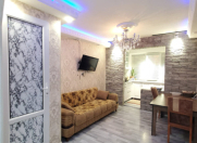Satılır 3 otaqlı 90 m2 köhnə tikili Həzi Aslanov m.