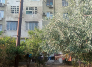 Satılır 4 otaqlı 110 m2 köhnə tikili Xalqlar Dostluğu m.