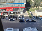 Satılır 3 otaqlı 90 m2 köhnə tikili Azadlıq prospekti m.