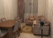 Satılır 2 otaqlı 65 m2 köhnə tikili Əhmədli m.