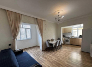 Satılır 2 otaqlı 40 m2 köhnə tikili Əhmədli m.