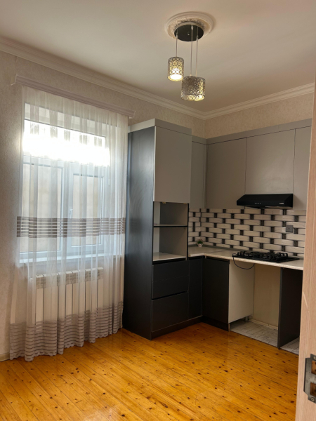 Satılır 3 otaqlı 90 m2 həyət evi Binə