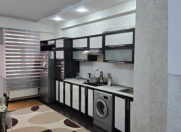 Satılır 3 otaqlı 120 m2 yeni tikili İnşaatçılar m.