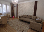 Satılır 3 otaqlı 91 m2 köhnə tikili Gənclik m.