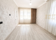 Satılır 2 otaqlı 60 m2 köhnə tikili Memar Əcəmi m.