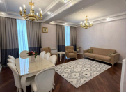 Satılır 3 otaqlı 138 m2 yeni tikili Ağ şəhər