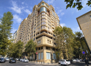 Satılır 4 otaqlı 220 m2 yeni tikili 28 May m.