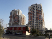 Satılır 2 otaqlı 100 m2 yeni tikili Həzi Aslanov m.