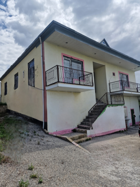 Satılır 6 otaqlı 263 m2 həyət evi Şamaxı