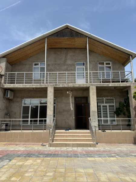 Satılır 5 otaqlı 200 m2 həyət evi Hövsan