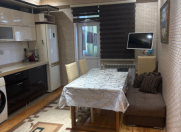 Satılır 2 otaqlı 80 m2 yeni tikili İnşaatçılar m.