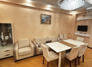 Satılır 3 otaqlı 70 m2 yeni tikili Elmlər Akademiyası m.