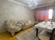 Satılır 3 otaqlı 90 m2 köhnə tikili Qara Qarayev m.