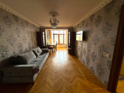 Satılır 3 otaqlı 80 m2 köhnə tikili Bridge Plaza