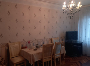 Satılır 3 otaqlı 90 m2 köhnə tikili Bakıxanov