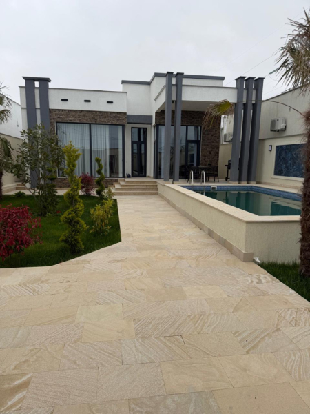 Satılır 4 otaqlı 170 m2 həyət evi Şüvəlan