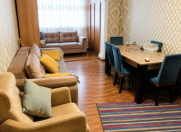 Satılır 2 otaqlı 51 m2 köhnə tikili Neftçilər m.