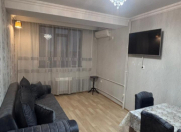 Satılır 2 otaqlı 65 m2 köhnə tikili Həzi Aslanov m.