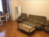 Satılır 3 otaqlı 100 m2 köhnə tikili Heydər Əliyev Mərkəzi