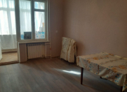 Satılır 2 otaqlı 60 m2 köhnə tikili Neftçilər m.