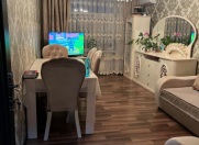 Satılır 2 otaqlı 60 m2 köhnə tikili Xalqlar Dostluğu m.