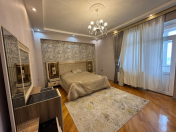 Satılır 3 otaqlı 98 m2 yeni tikili İnşaatçılar m.