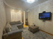 Satılır 4 otaqlı 120 m2 köhnə tikili Əhmədli m.