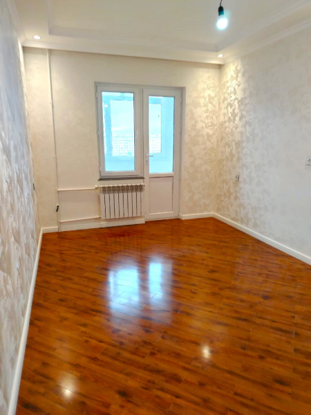 Satılır 2 otaqlı 65 m2 köhnə tikili Həzi Aslanov m.