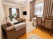 Satılır 4 otaqlı 120 m2 köhnə tikili 8 km